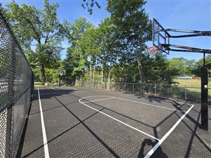 Photo of the new Basketball Court at Urma Park.