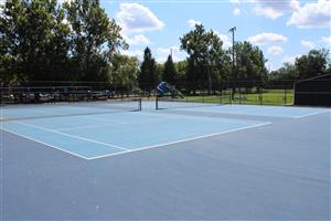 Photo of the Tennis Courts at Main Memorial Park.