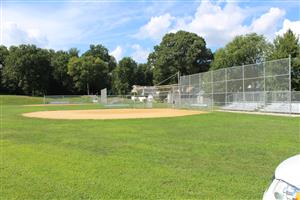 Photo of Field #4 at Mount Prospect Park.