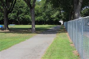 Photo of the Walk Path at Richardson Scale Park.